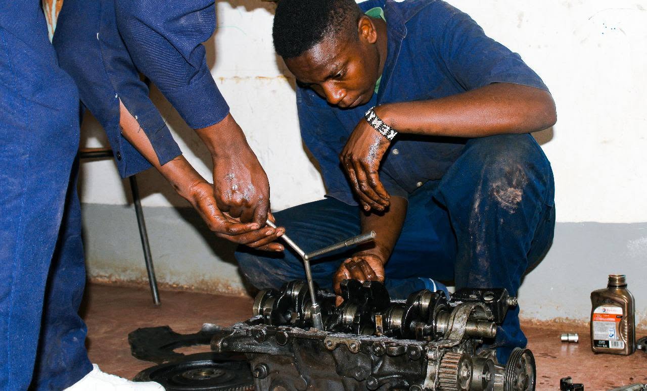Engineering students in a Transafric College workshop